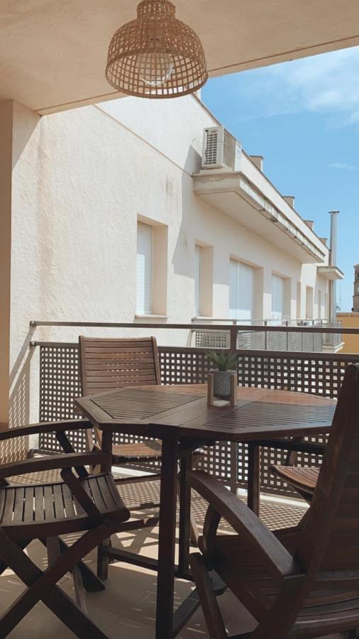 Lo Salat Apartment Делтебре Екстериор снимка